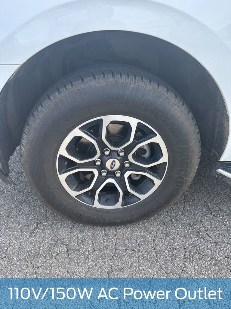 Used 2023 Ford Expedition Max XLT image 11