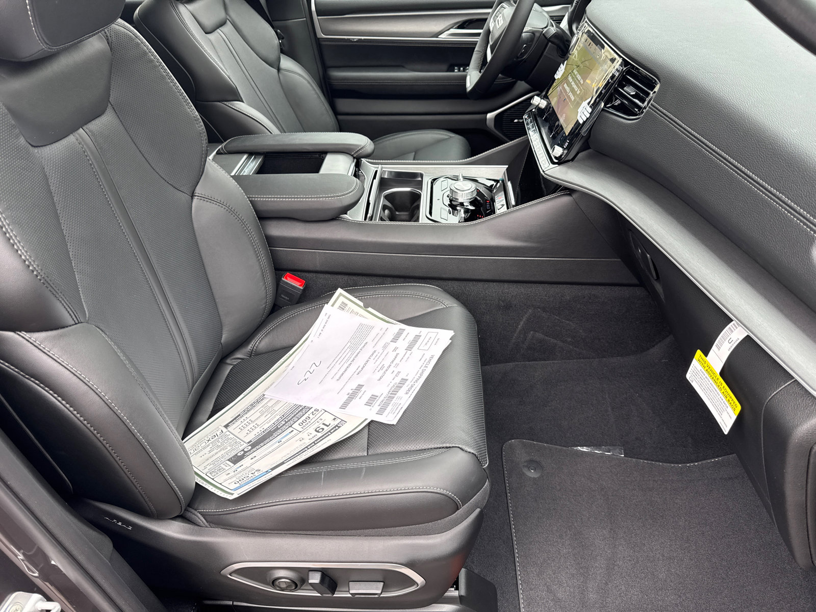 New 2026 Jeep Grand Wagoneer 4WD image 15