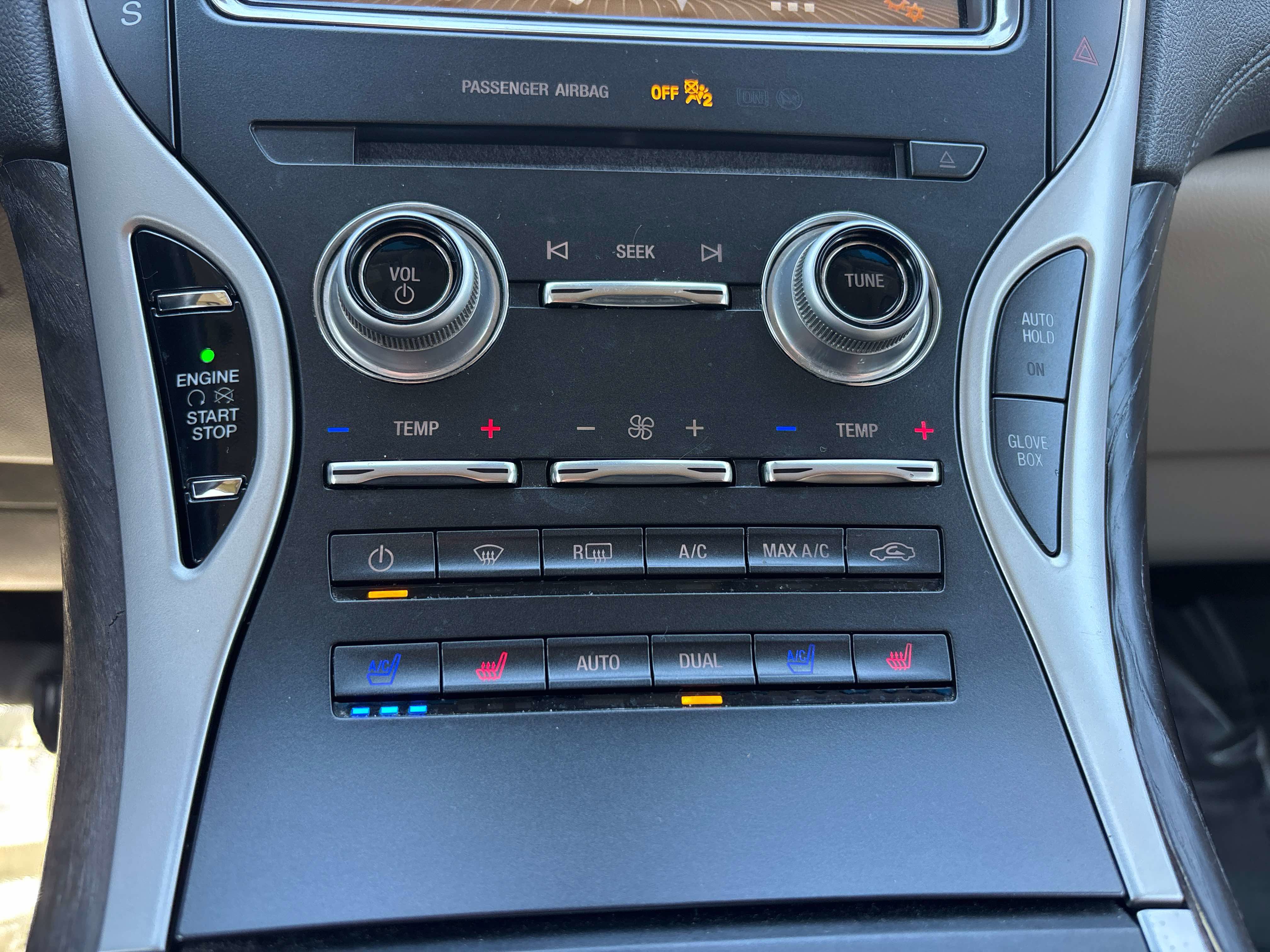 Used 2017 Lincoln MKX Reserve image 25