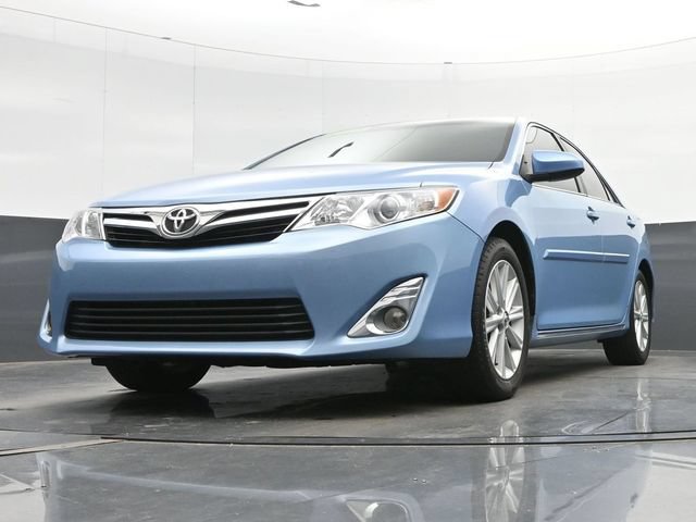 Used 2013 Toyota Camry XLE w/ Leather Pkg FWD image 9