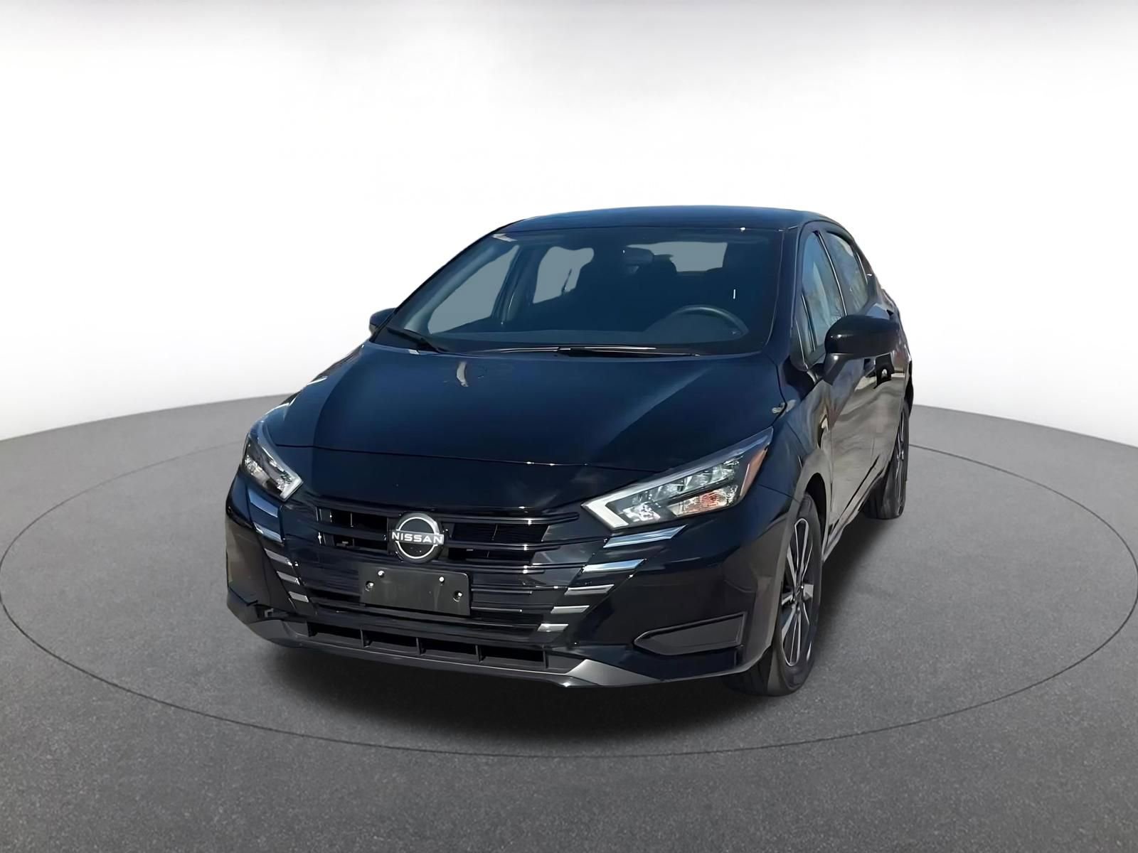 Used 2025 Nissan Versa SV image 7