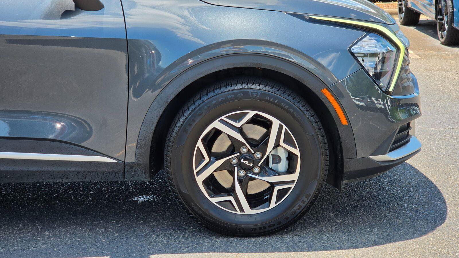 Used 2023 Kia Sportage LX FWD image 17