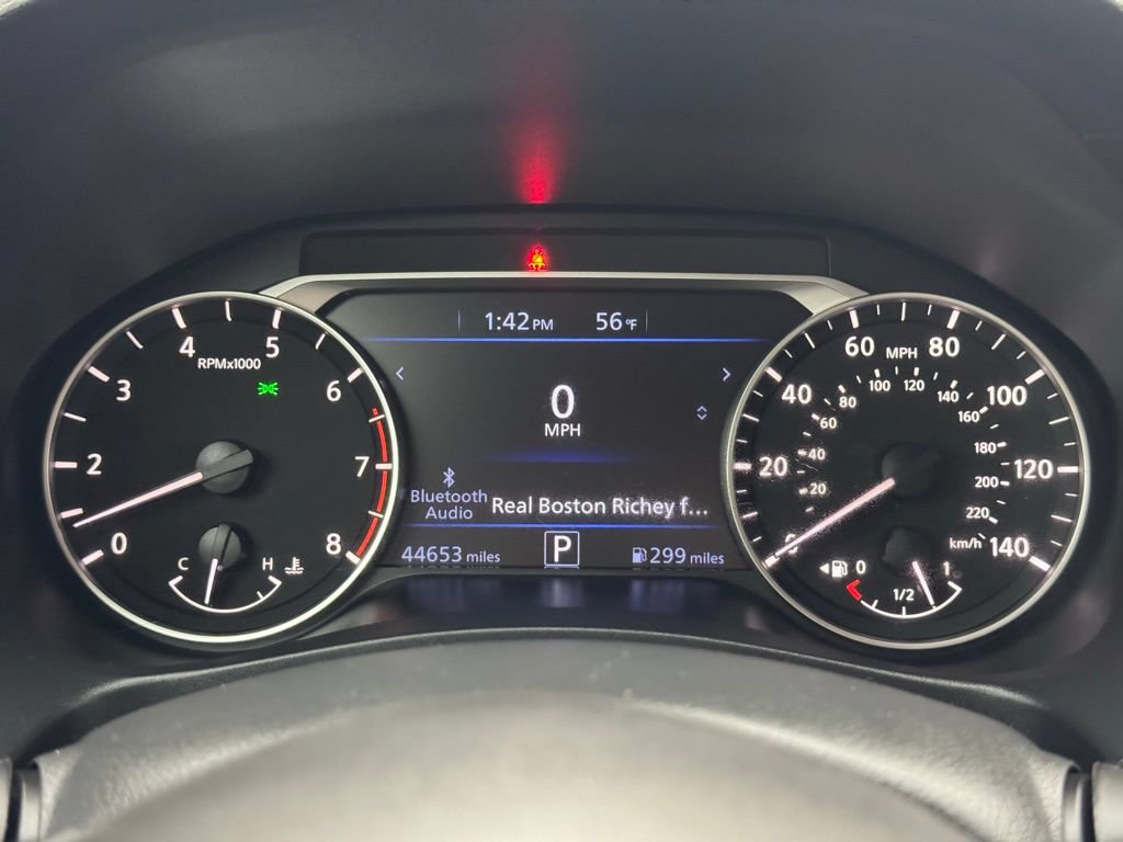Used 2025 Nissan Altima 2.5 SV FWD image 19