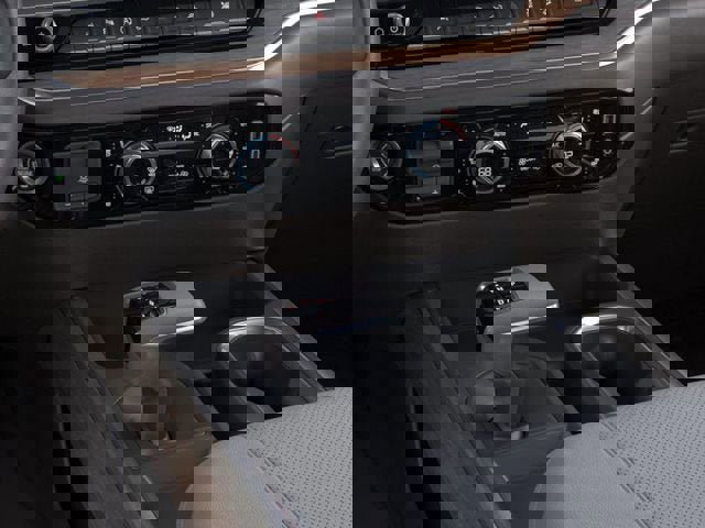 New 2026 GMC Sierra 1500 SLT image 23