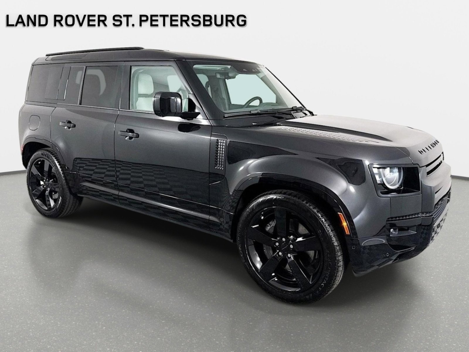 Used 2026 Land Rover Defender 110 X-Dynamic SE AWD/4WD image 3