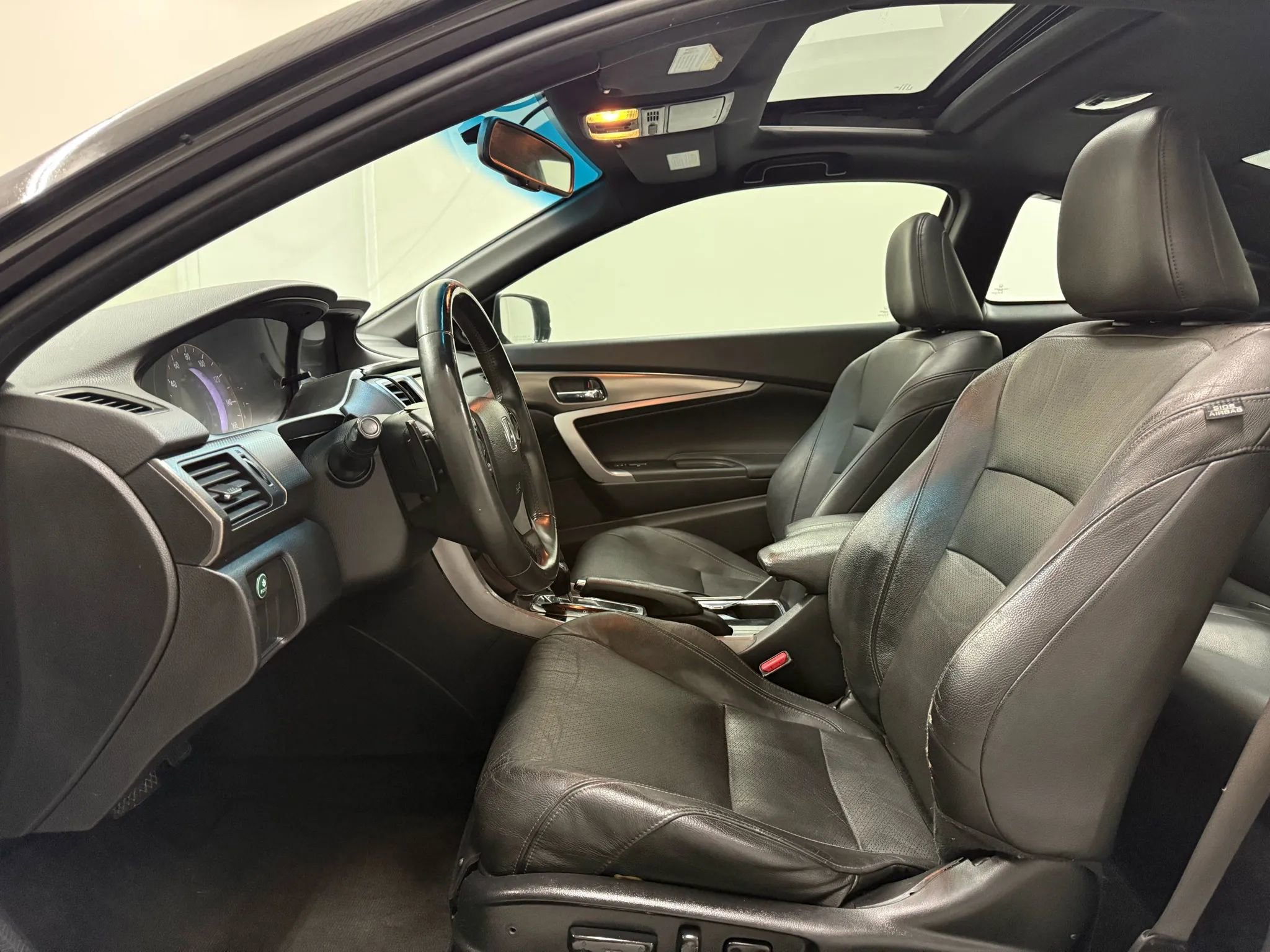 Used 2017 Honda Accord EX-L image 11