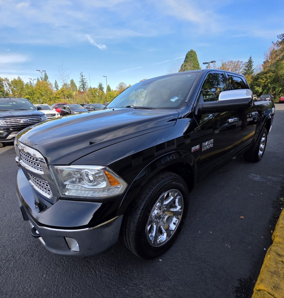 Used 2014 RAM 1500 Laramie AWD/4WD image 7