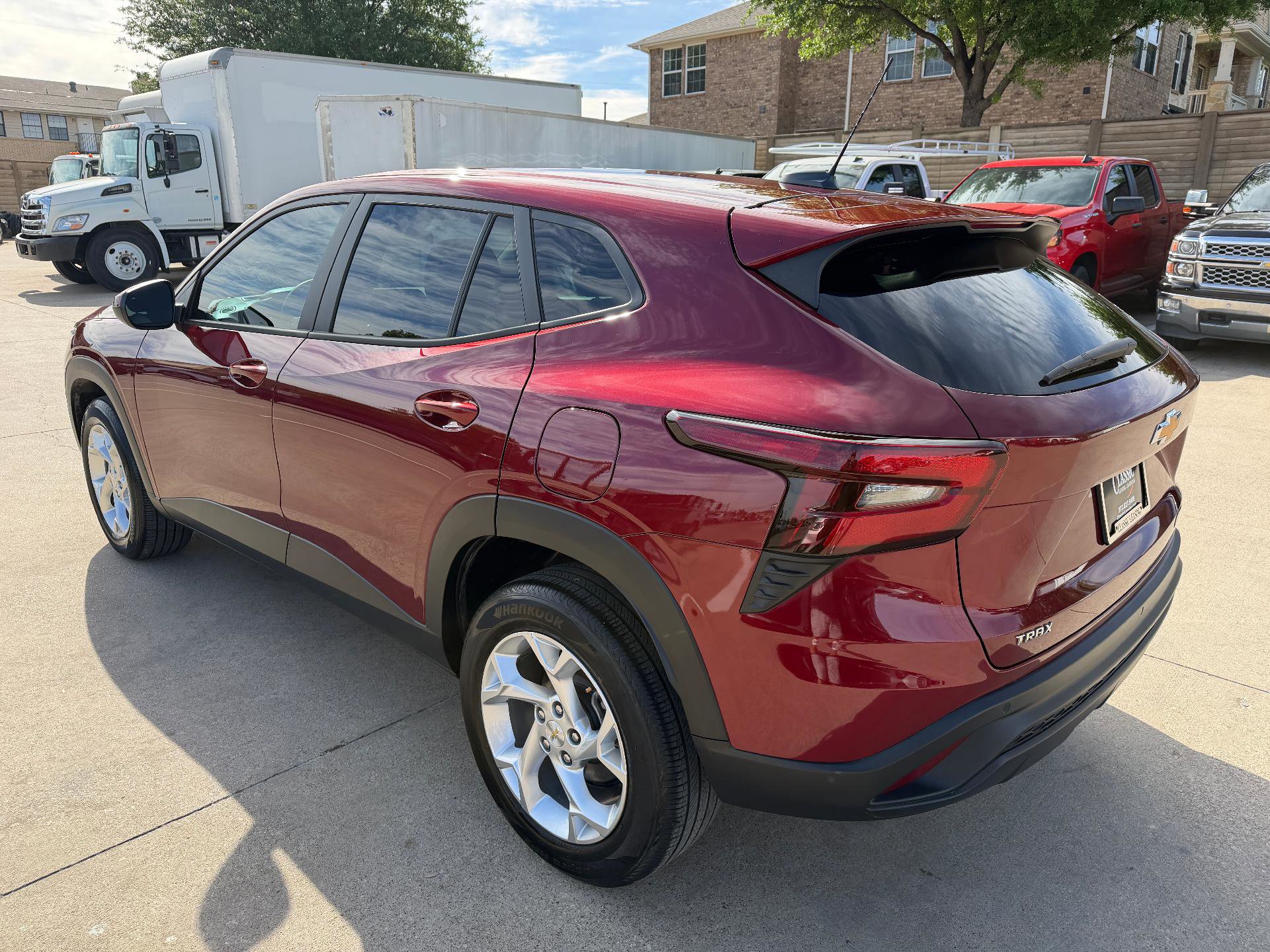 Used 2024 Chevrolet Trax LS w/ LS Convenience Package FWD image 5
