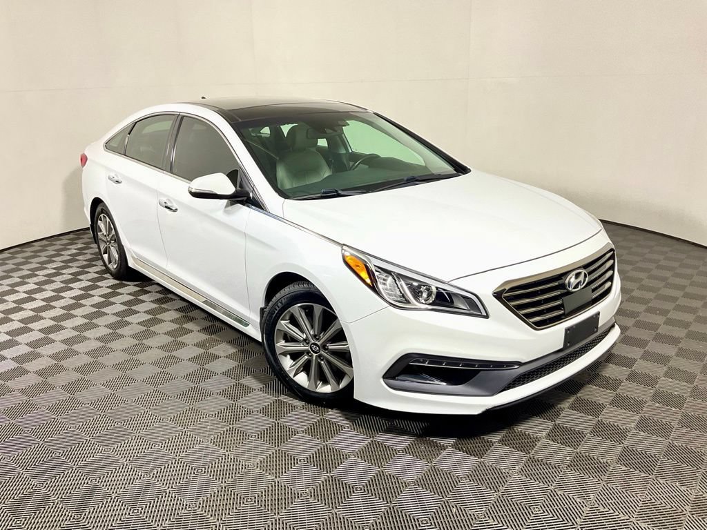 Used 2016 Hyundai Sonata Limited w/ Option Group 05 FWD image 8