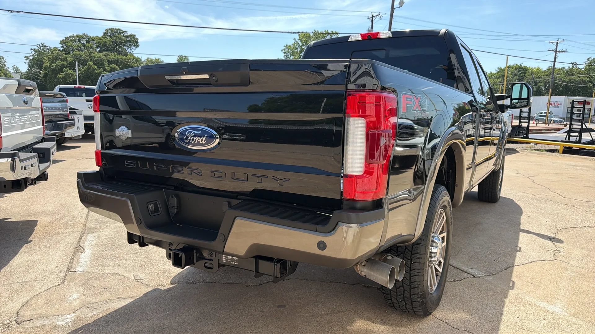 Used 2019 Ford F250 King Ranch w/ King Ranch Ultimate Package AWD/4WD image 3