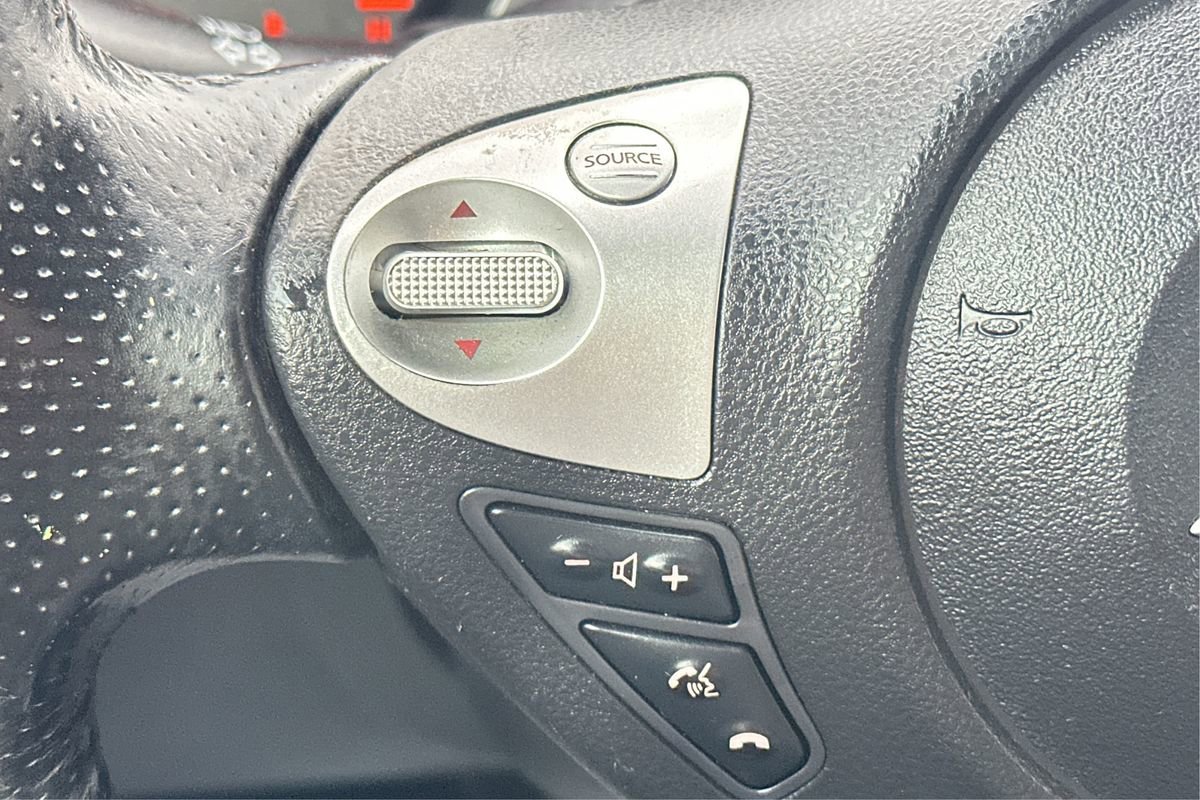 Used 2015 Nissan 370Z Coupe image 26