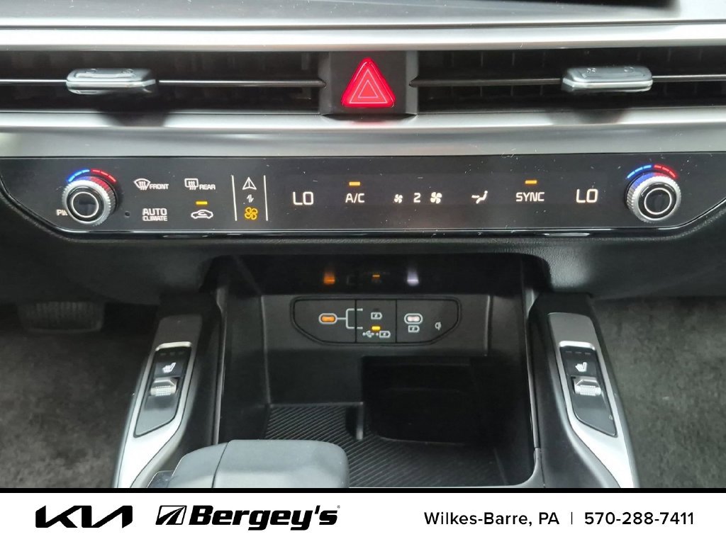 Certified 2026 Kia Sorento S w/ S Panoramic Sunroof Package AWD/4WD image 29