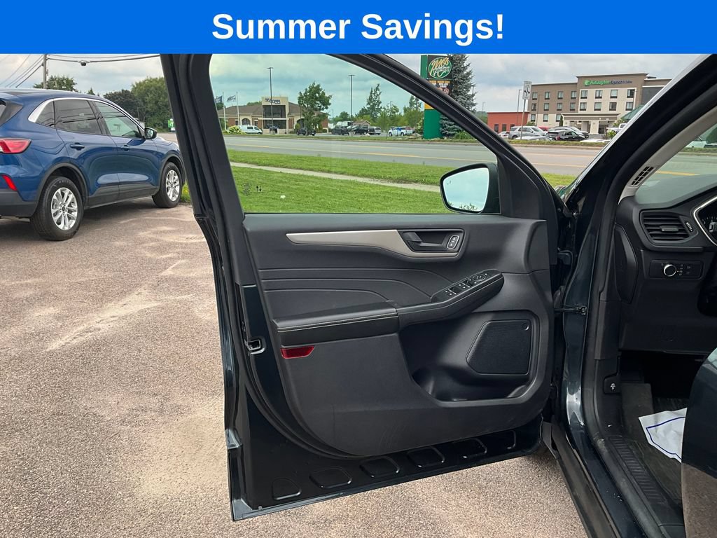 Certified 2022 Ford Escape SE w/ Cold Weather Package AWD/4WD image 20