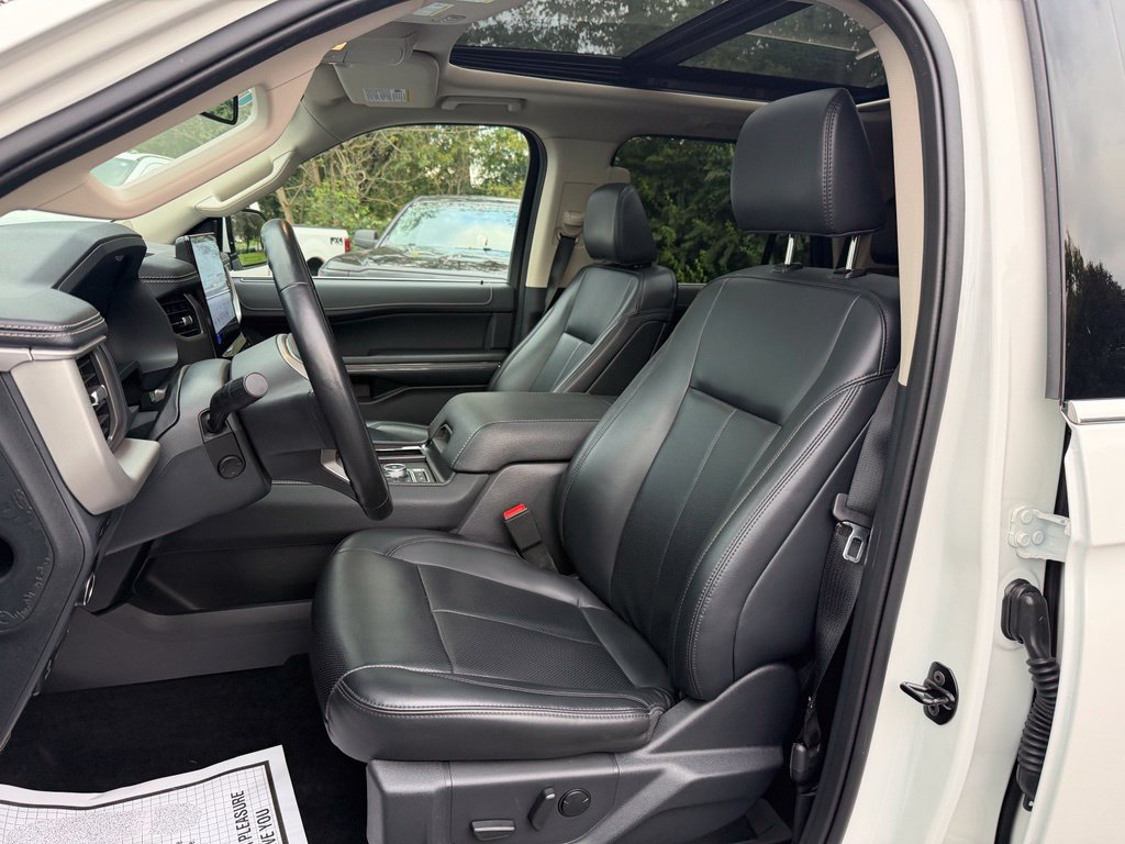 Certified 2024 Ford Expedition XLT AWD/4WD image 12