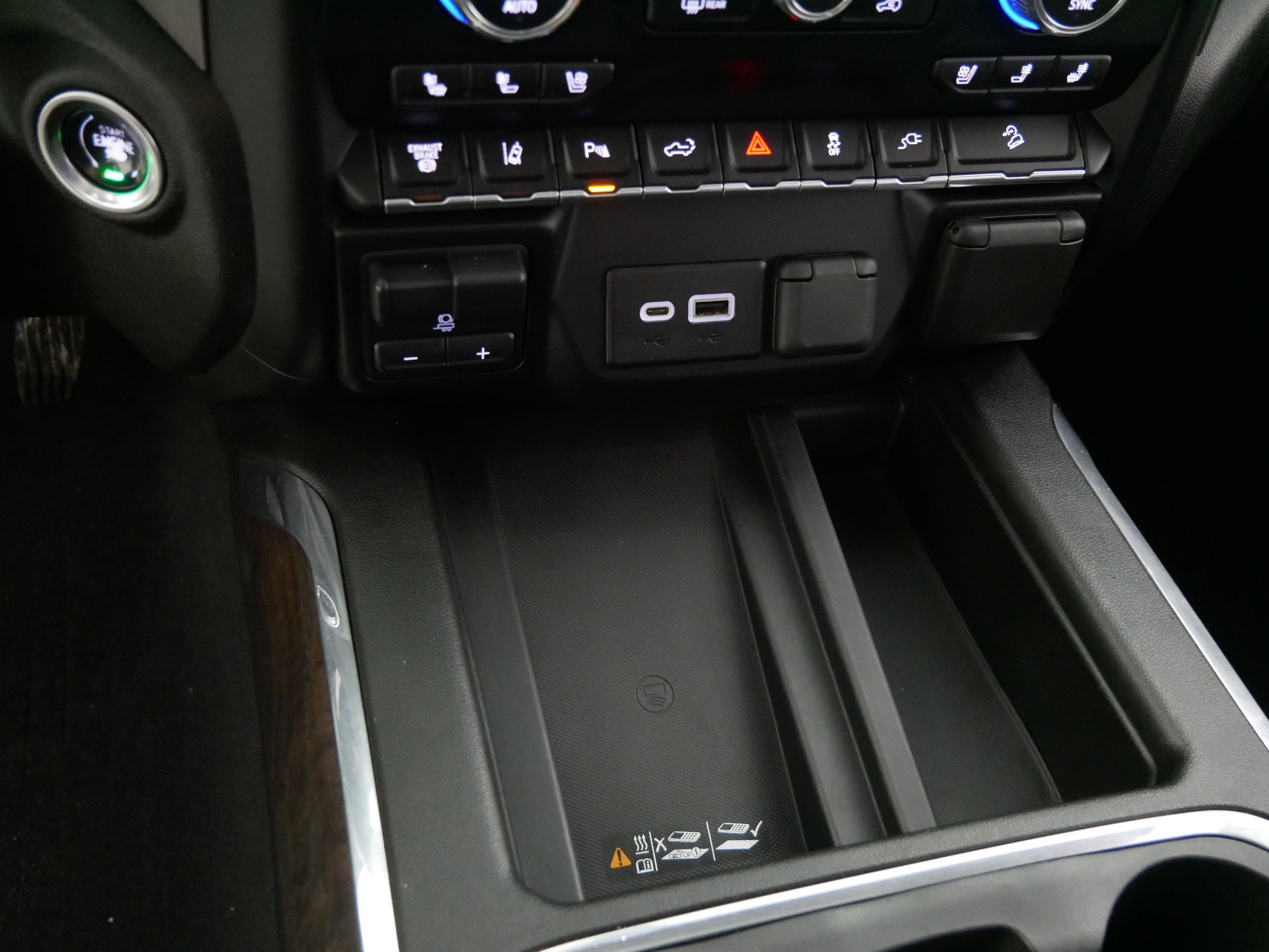 Certified 2021 GMC Sierra 3500 Denali w/ Denali Ultimate Package image 30