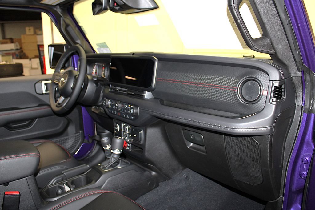 New 2026 Jeep Wrangler Unlimited Rubicon AWD/4WD image 26