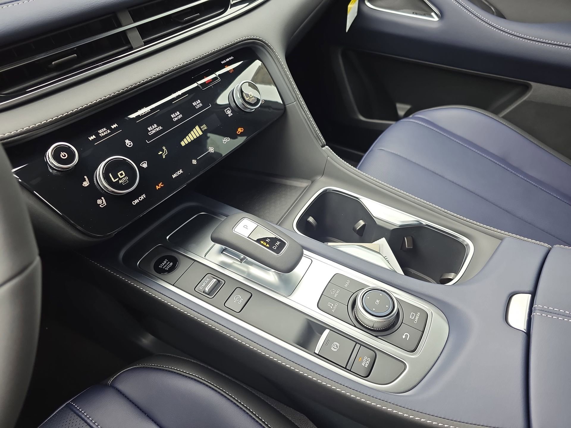 New 2026 INFINITI QX60 Sport w/ Dark Cargo Package AWD/4WD image 25