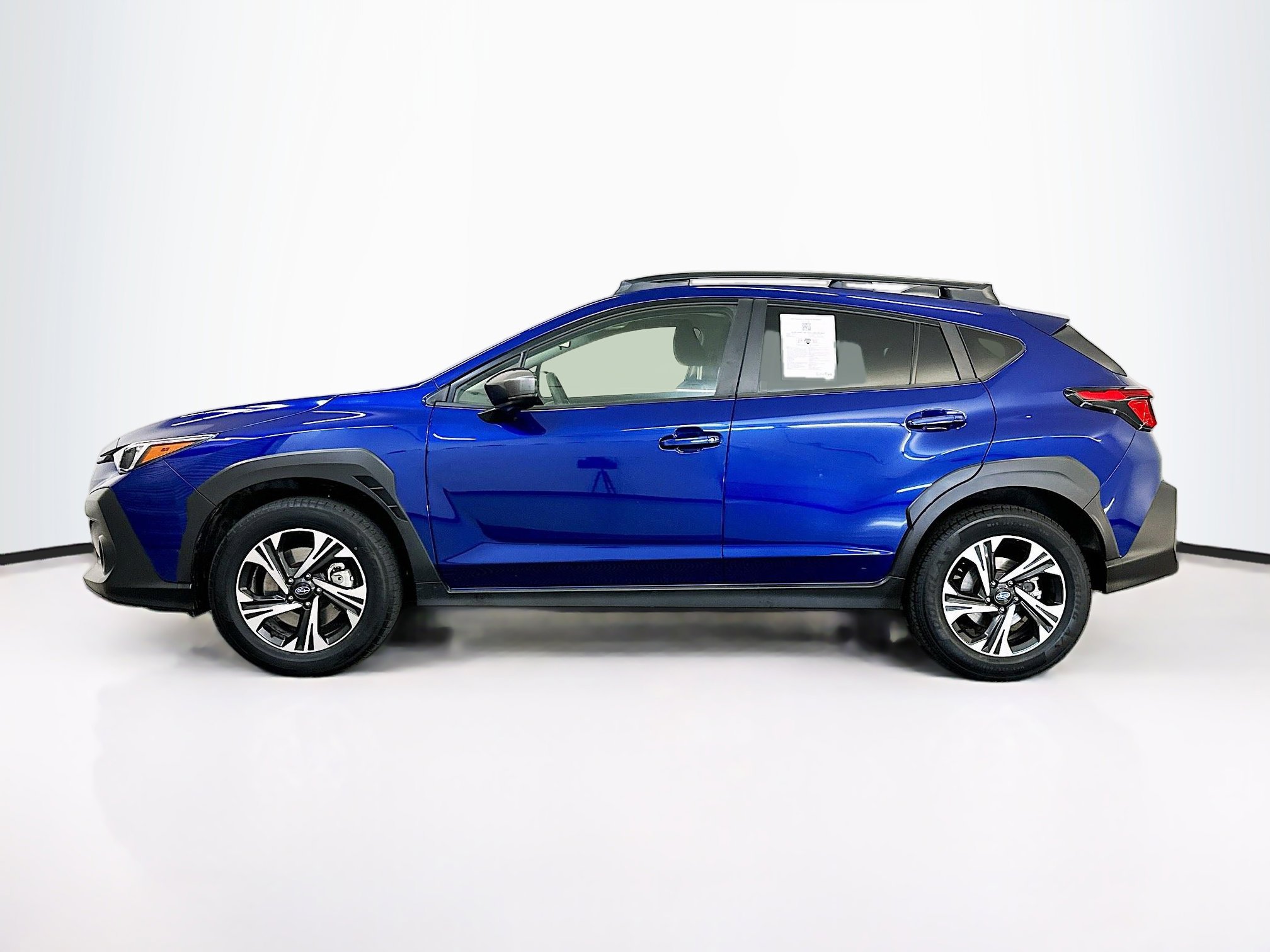 Used 2025 Subaru Crosstrek 2.0i Premium image 4