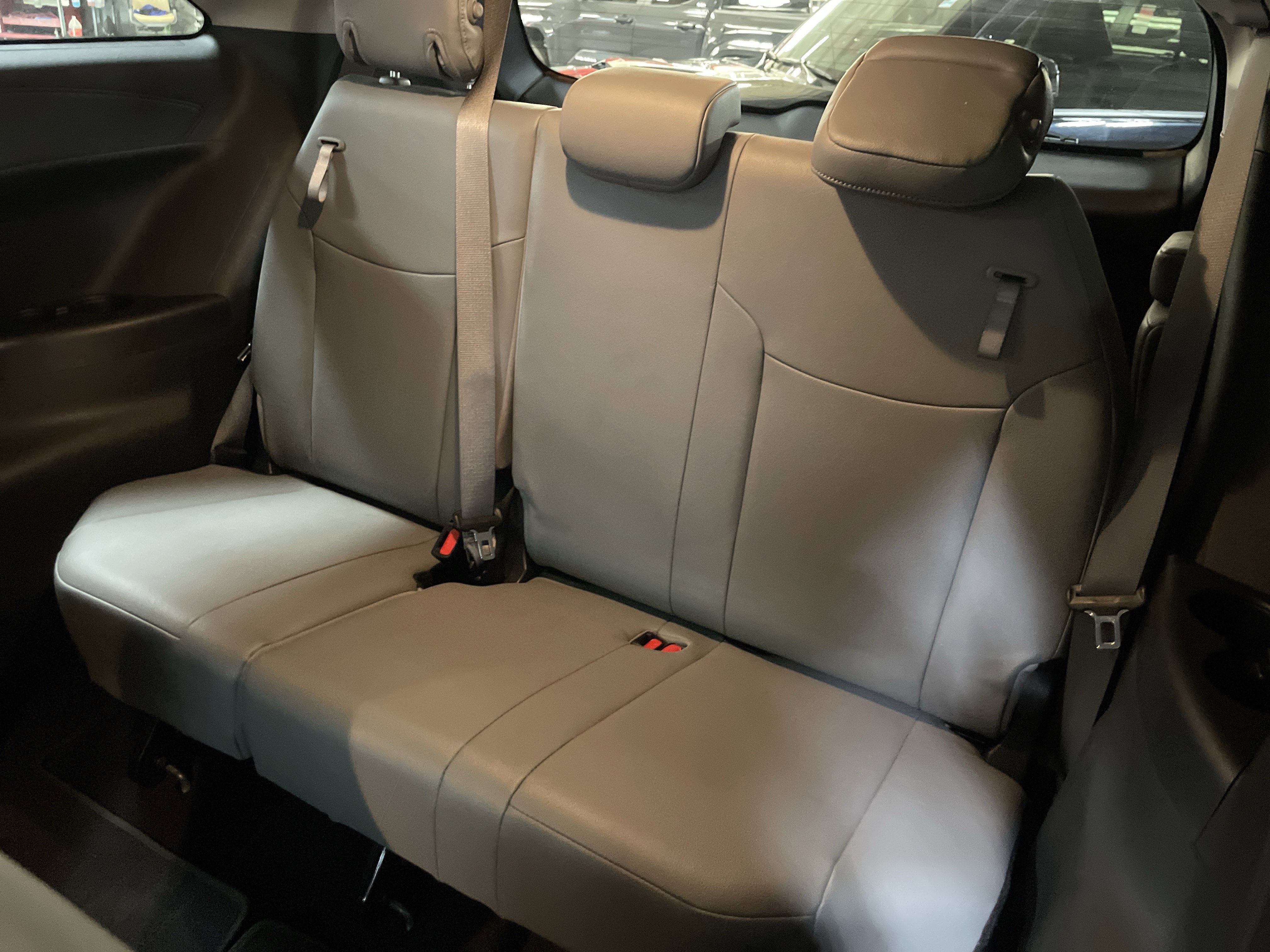 Certified 2025 Toyota Sienna XLE image 33