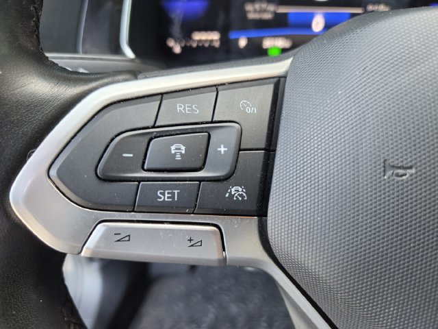 Used 2023 Volkswagen Jetta SE FWD image 32