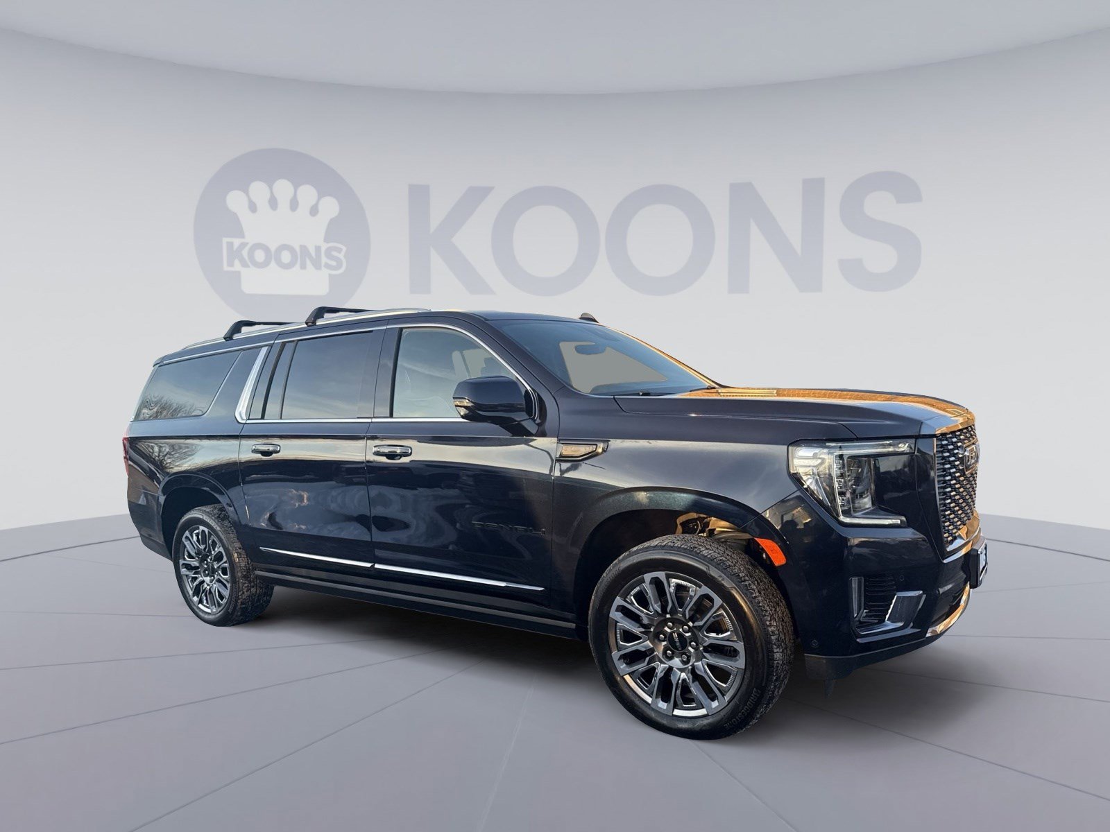 Used 2023 GMC Yukon XL Denali Ultimate image 10