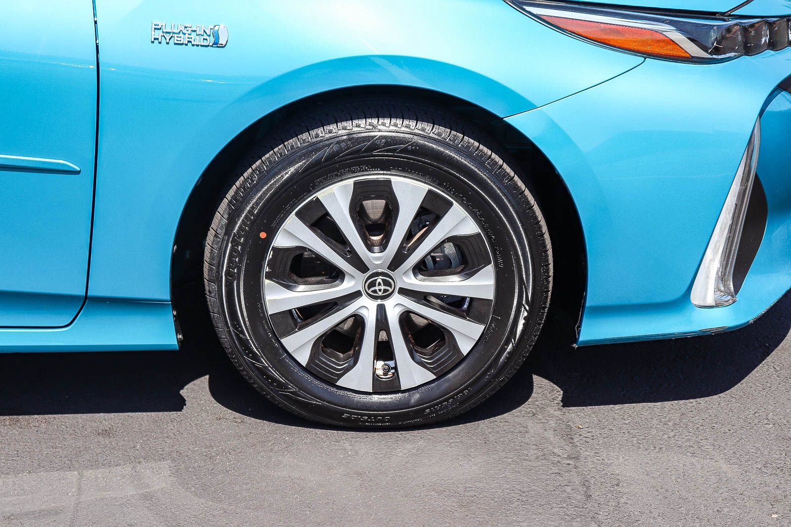Certified 2022 Toyota Prius Prime XLE FWD image 11