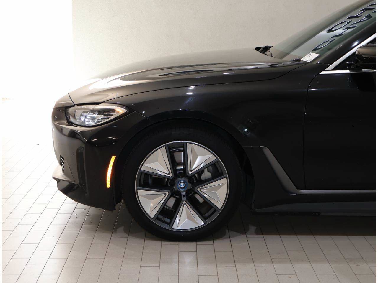 Certified 2023 BMW i4 eDrive35 RWD image 4