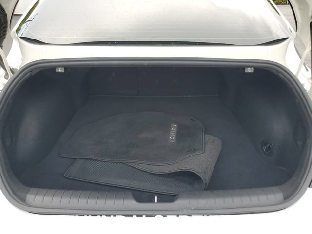 Certified 2024 Hyundai Ioniq 6 SEL RWD image 28