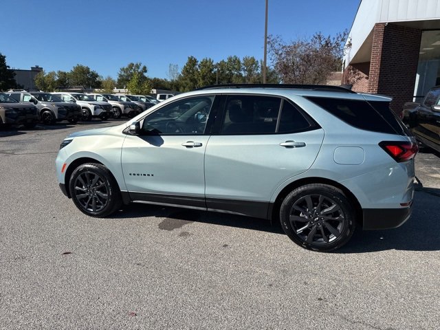 Used 2022 Chevrolet Equinox RS w/ RS Leather Package image 43