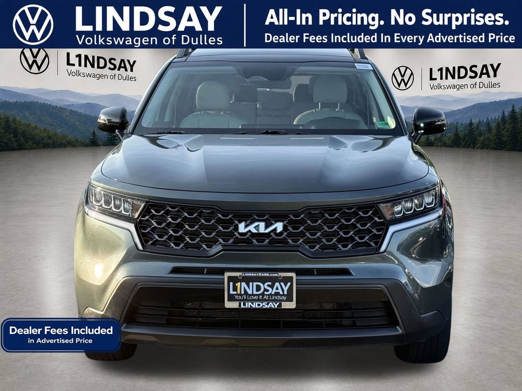 Used 2022 Kia Sorento S w/ Panoramic Sunroof Package AWD/4WD image 3