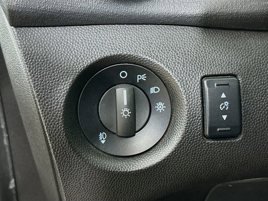 Used 2015 Ford Fiesta ST FWD image 12