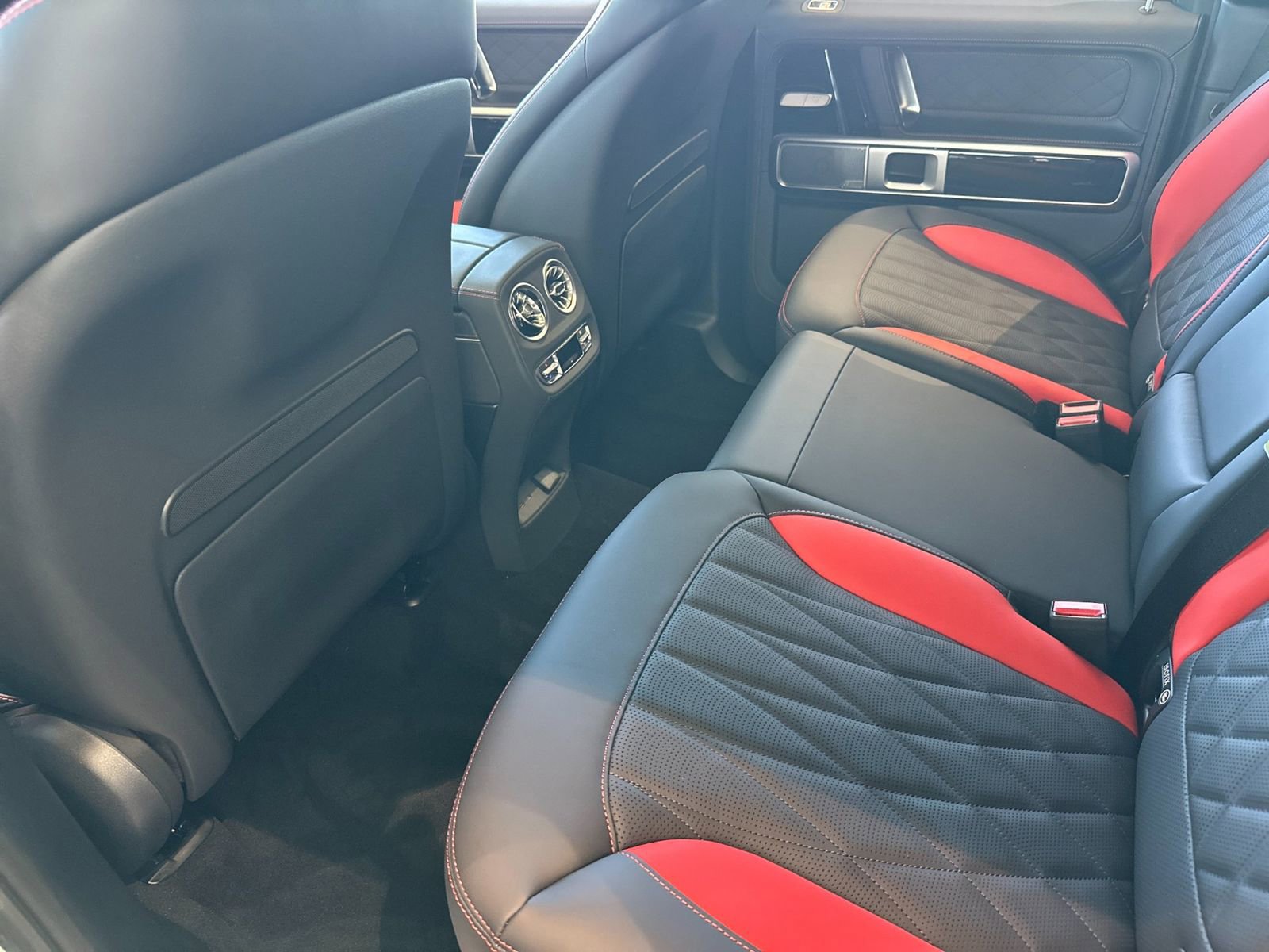 New 2026 Mercedes-Benz G 63 AMG 4MATIC image 12