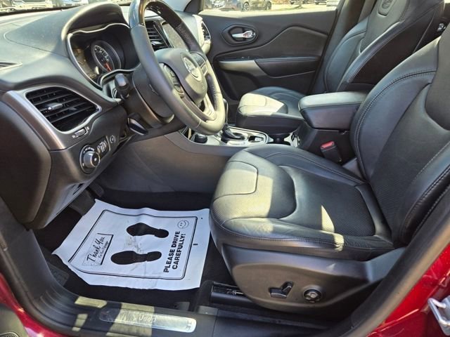 Used 2019 Jeep Cherokee Overland AWD/4WD image 20