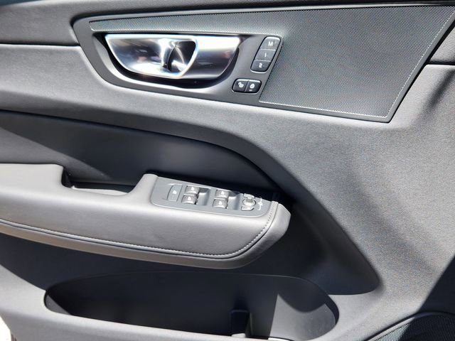 New 2025 Volvo XC60 B5 Core w/ Climate Package image 6