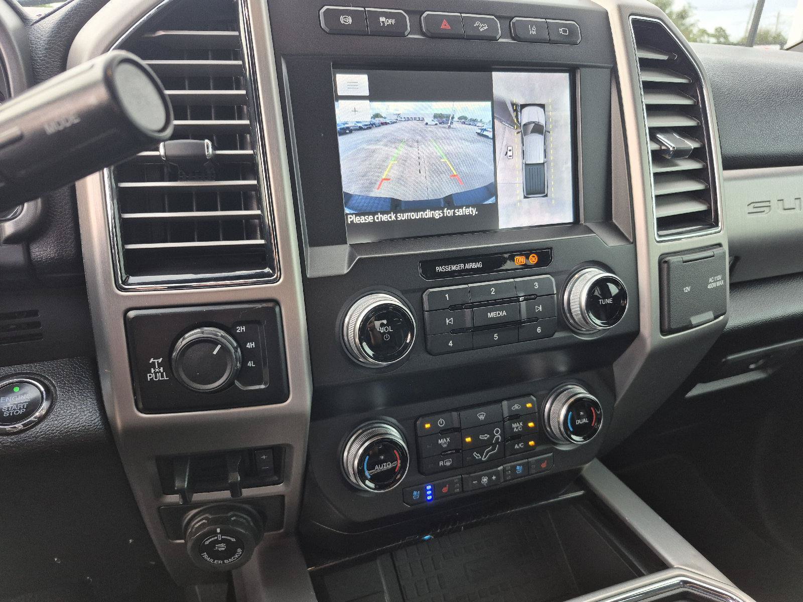 Certified 2020 Ford F250 Platinum w/ FX4 Off-Road Package AWD/4WD image 6