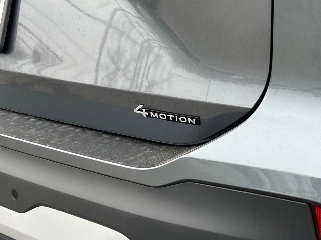 New 2026 Volkswagen Tiguan SE image 6