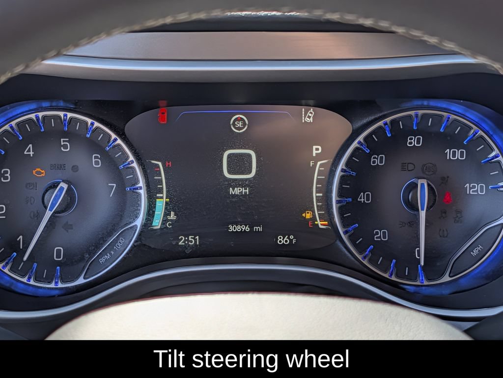 Used 2026 Chrysler Pacifica Select FWD image 19