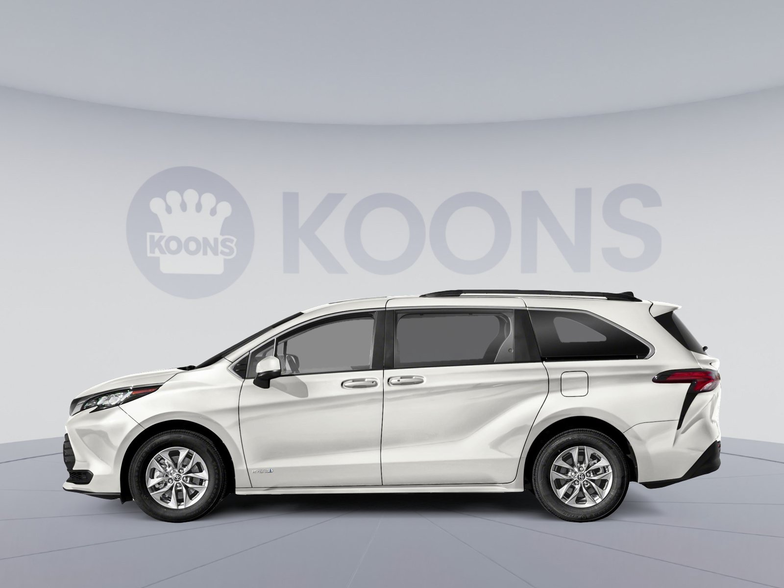 Used 2022 Toyota Sienna LE FWD image 4