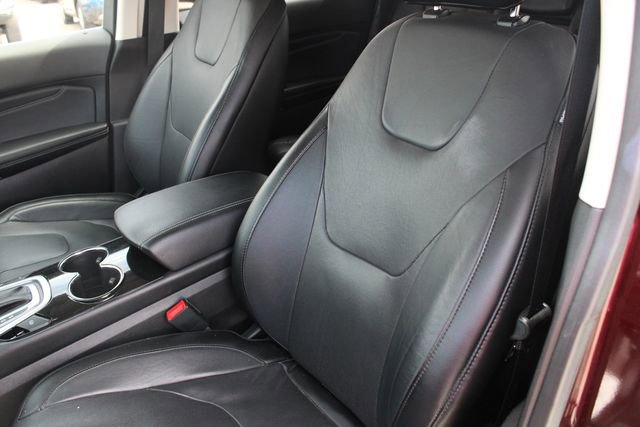 Used 2017 Ford Edge Titanium w/ Equipment Group 302A image 6