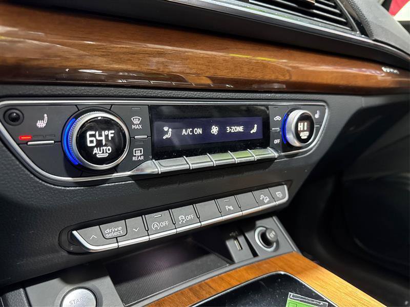 Used 2022 Audi Q5 2.0T Premium w/ Convenience Package image 25