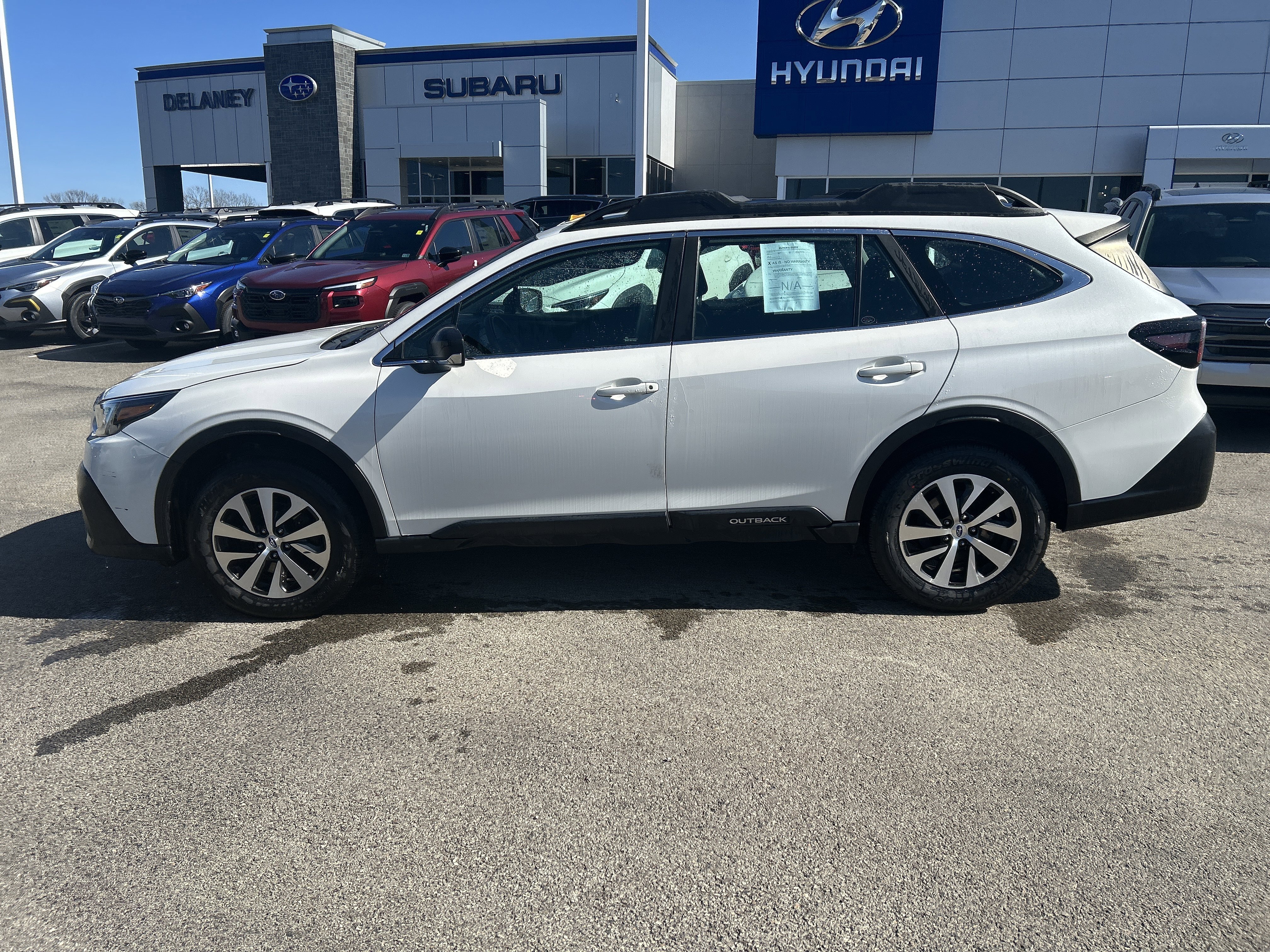 Used 2021 Subaru Outback 2.5i AWD/4WD image 18