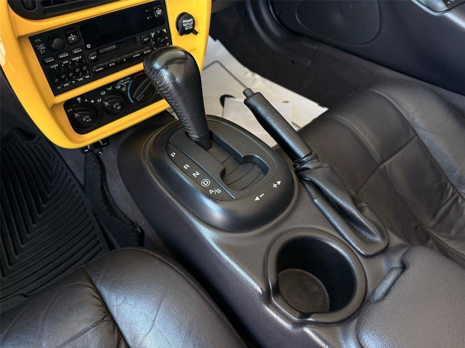 Used 1999 Plymouth Prowler RWD image 27
