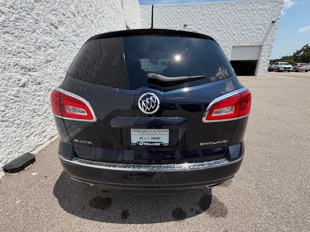 Used 2017 Buick Enclave Leather FWD image 10
