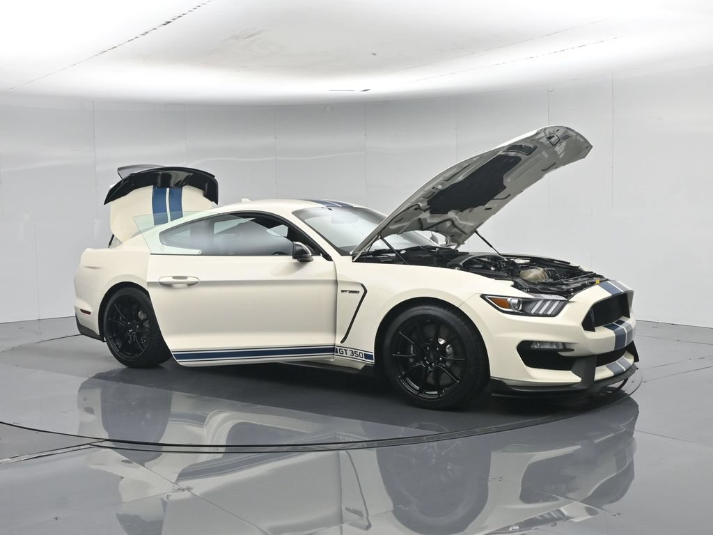 Used 2020 Ford Mustang Shelby GT350 w/ Technology Package RWD image 31