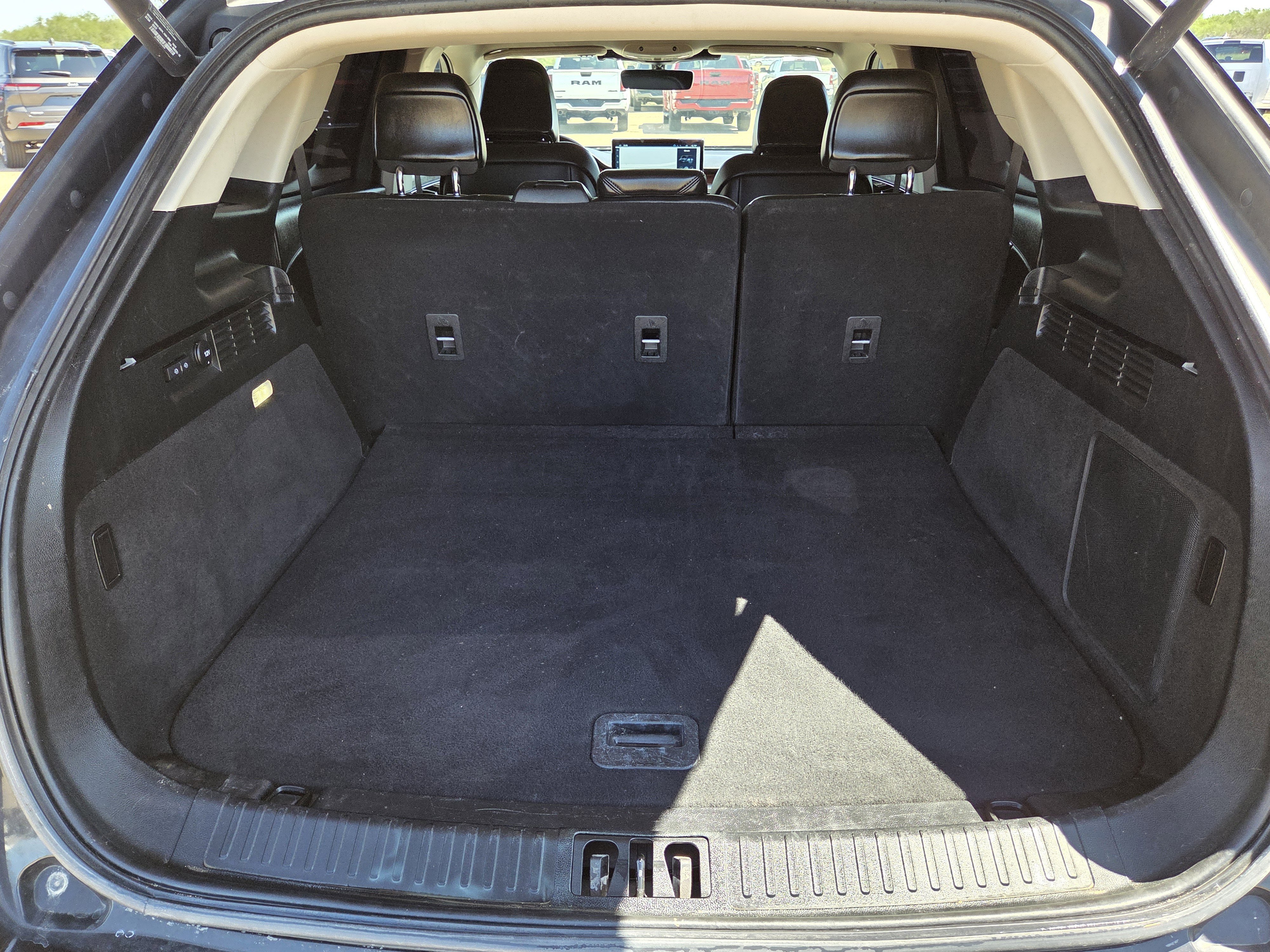 Used 2022 Lincoln Nautilus Reserve AWD/4WD image 26