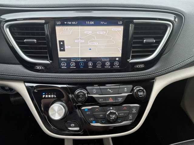 Used 2020 Chrysler Pacifica Limited FWD image 34