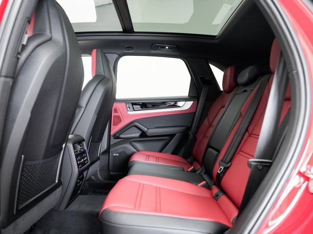 Certified 2025 Porsche Cayenne S AWD/4WD image 26
