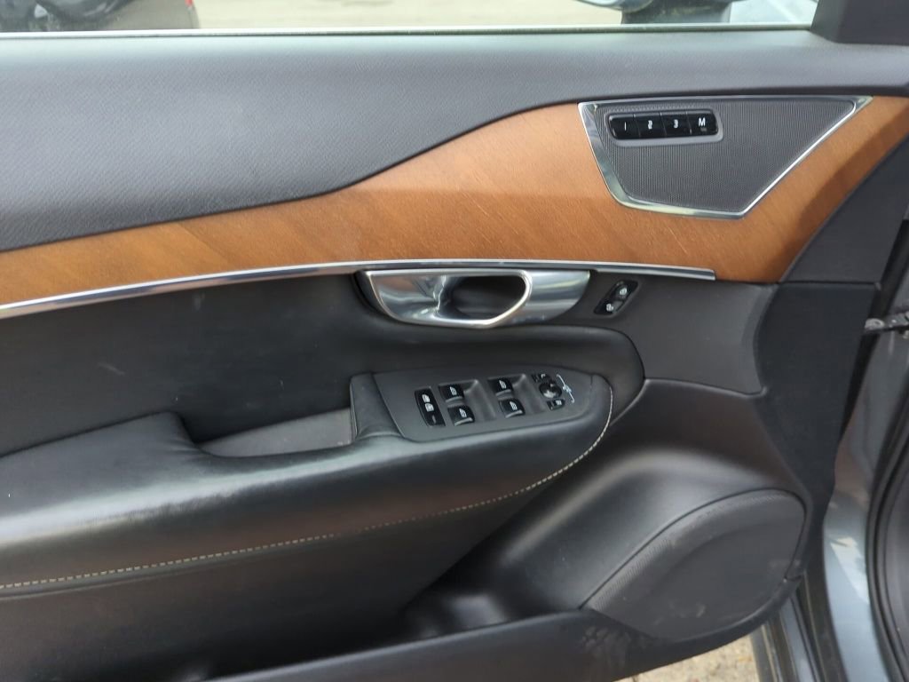 Used 2018 Volvo XC90 T6 Inscription w/ Convenience Package image 8