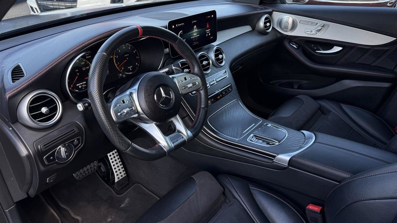 Used 2022 Mercedes-Benz GLC 43 AMG 4MATIC image 29