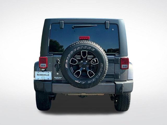 Used 2018 Jeep Wrangler Unlimited Sahara w/ Connectivity Group AWD/4WD image 6
